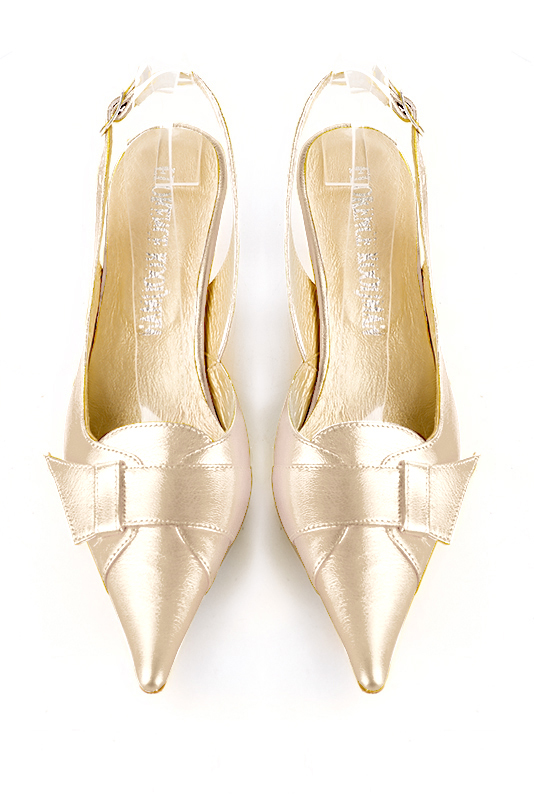 Gold women's slingback shoes. Pointed toe. Medium spool heels. Top view - Florence KOOIJMAN